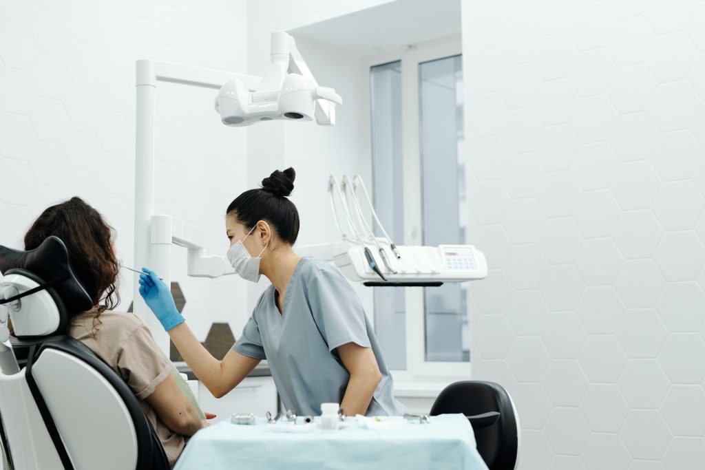 Revolutionary Advances in Emergency Dentistry: Cutting-Edge Solutions and Patient Empowerment